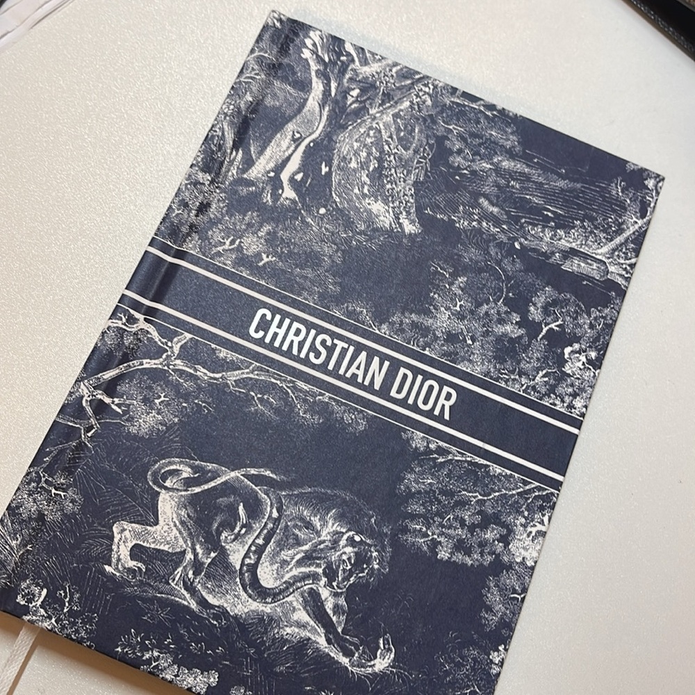 Dior notebook